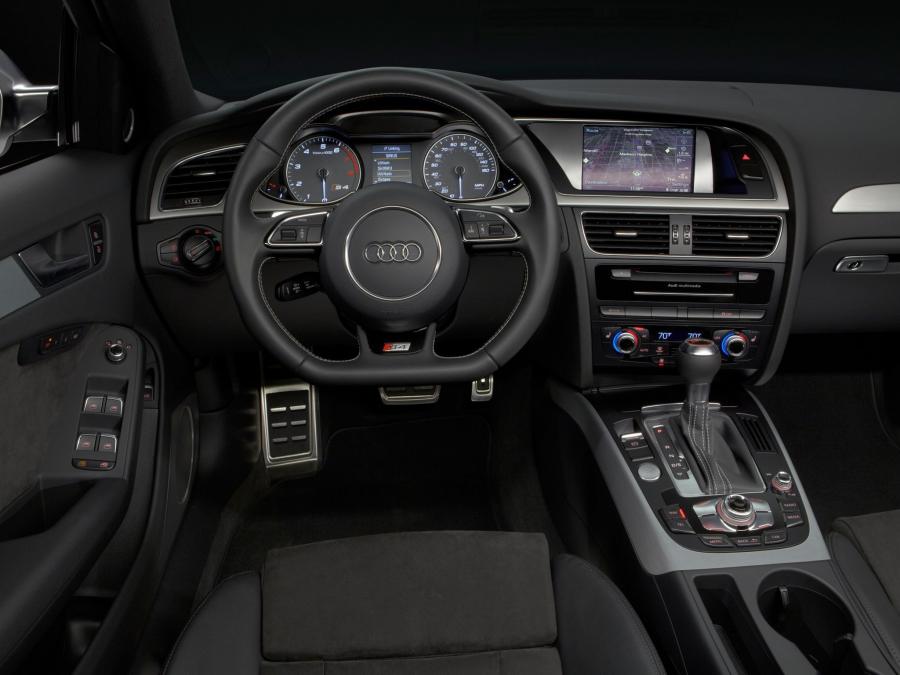 Торпедо Audi S4 Sedan (B8, 8K) 2012 года  (NA) (фото 10 из 21)